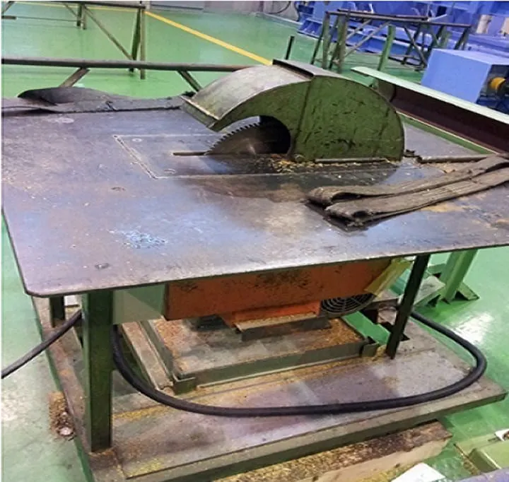 Pipe cutter